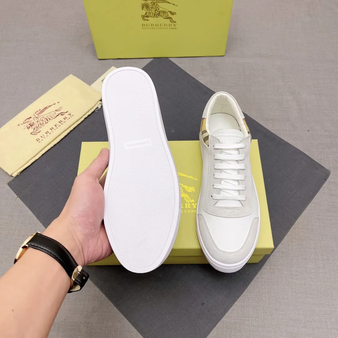 P360 B men's classic low-top sneakers are reinterpreted in Vintage plaid cotton and cowhide materials, decorated with a new brand logo. First-grain cowhide lining, embossed Burberry lettering logo on the heel, original outsole! 38-44 (45 46 customized) No. 019